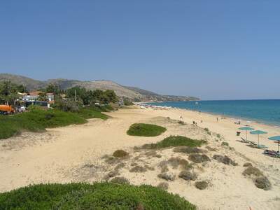 Řecko, Kefalonie, Pláž v letovisku Skala, Před tavernami