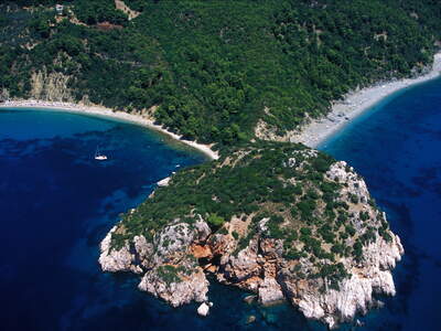 Řecko, Skopelos, pláž Velanio