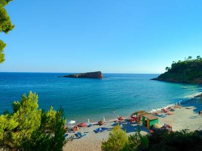 Řecko, Alonissos, Pláž Kokkino Castro