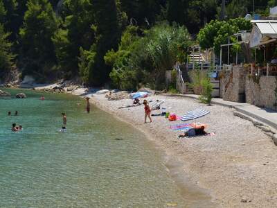 Pláž v letovisku Patitiri