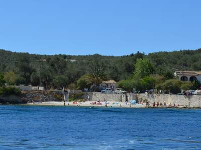 Řecko, Paxos, Pláž u ubytování Faros